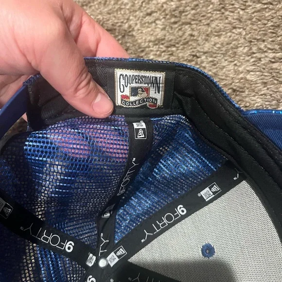 Seattle Mariners Women’s Cooperstown Collection Blue Glitter Vintage Logo Hat - Picture 4 of 6